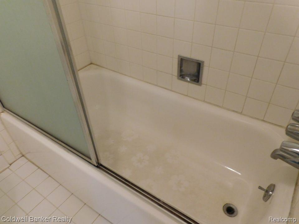 5238 BREEZE HILL, Troy, MI 48098 — Photo 19
