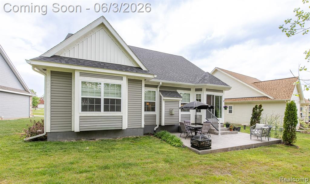 7466 Village Court, Davisburg, MI 48350 — Photo 2