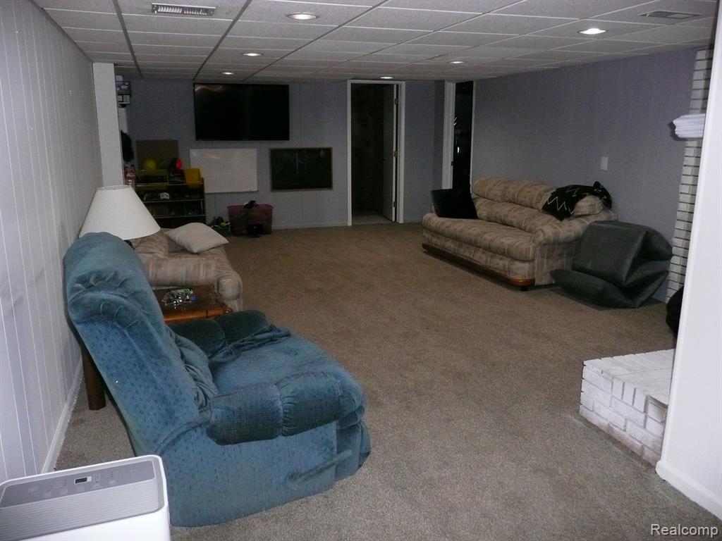 831 DEL SHER Drive, Brighton, MI 48114 — Photo 37