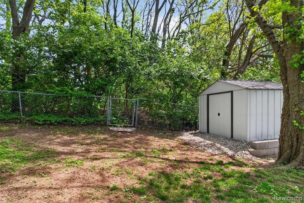 5045 Culver Road, Brighton, MI 48114 — Photo 27