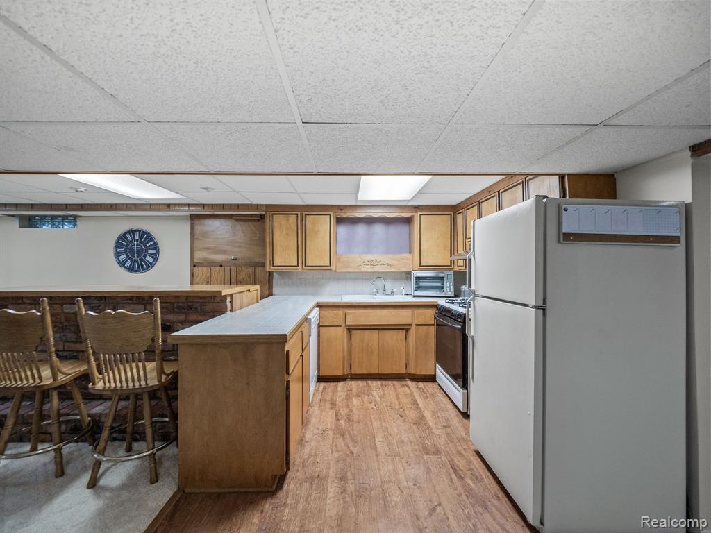 707 PINE TREE Road, Lake Orion, MI 48362 — Photo 27