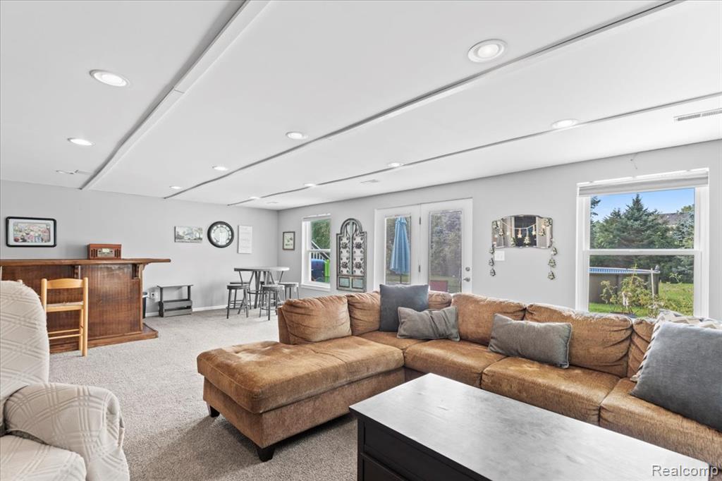 9327 Huron Park Drive, Brighton, MI 48116 — Photo 35