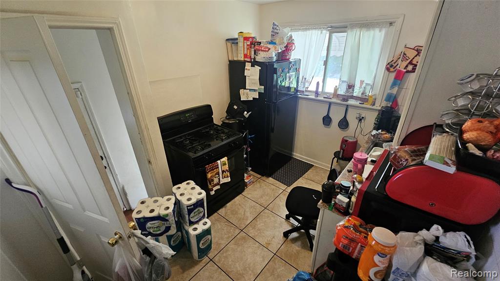 19235 Fleming Street, Detroit, MI 48234 — Photo 15