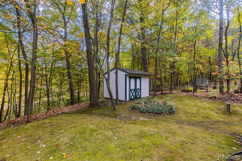 1969 Woodsman Drive, Ortonville, MI 48462 — Photo 47