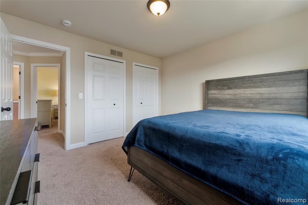 50692 Pinnacle Woods Lane, Macomb, MI 48042 — Photo 32
