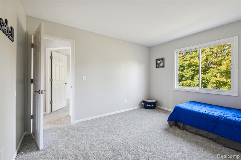 45516 VIOLET Lane, Novi, MI — Photo 34
