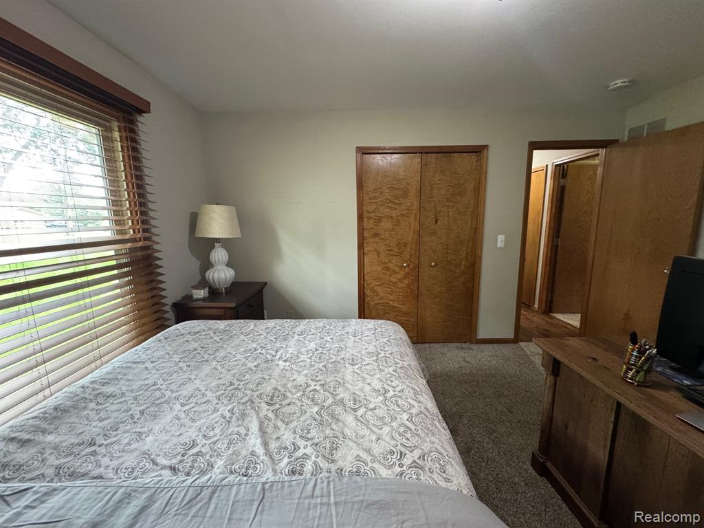 5851 Kingfisher Lane, Clarkston, MI — Photo 35