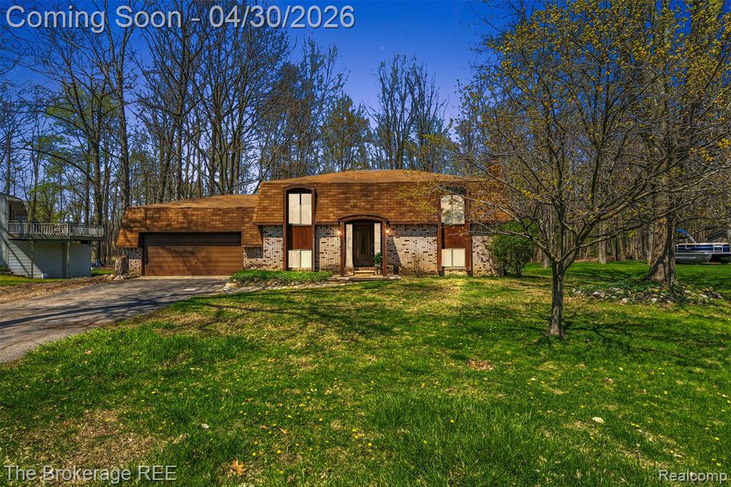 5380 Prentis Road, Waterford, MI 48327 — front exterior