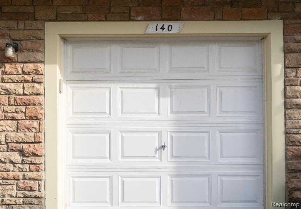 140 PARK GREEN Drive, Lake Orion, MI 48362 — Photo 5