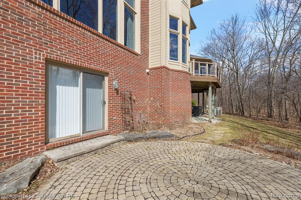 6811 BLAKEWOOD, West Bloomfield, MI — Photo 21