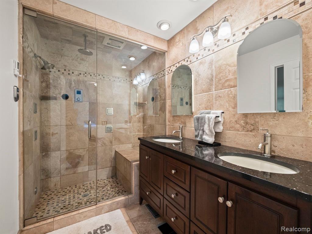 7861 LAKE CREST Drive, Ypsilanti, MI 48197 — Photo 24