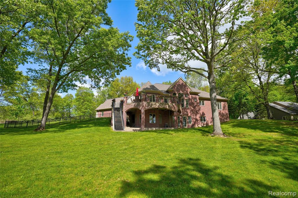 3074 POND Road, Leonard, MI 48367 — Photo 61