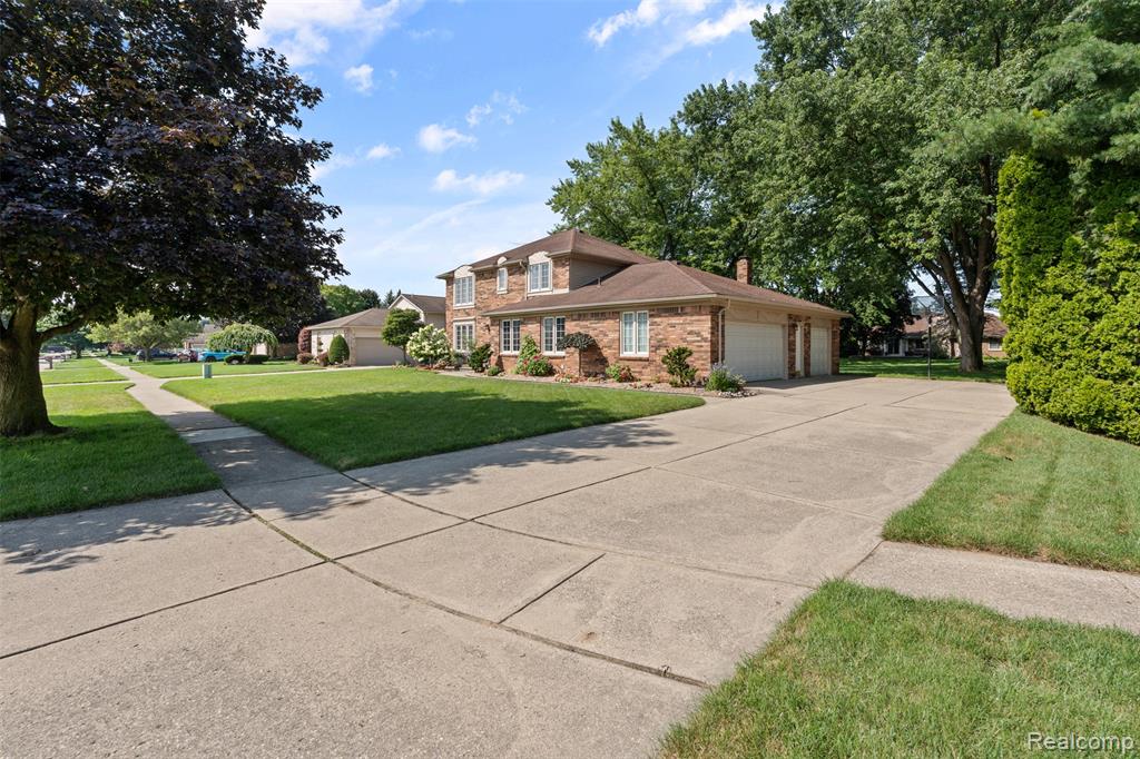 46959 Spruce Drive, Shelby Twp, MI 48315 — Photo 45