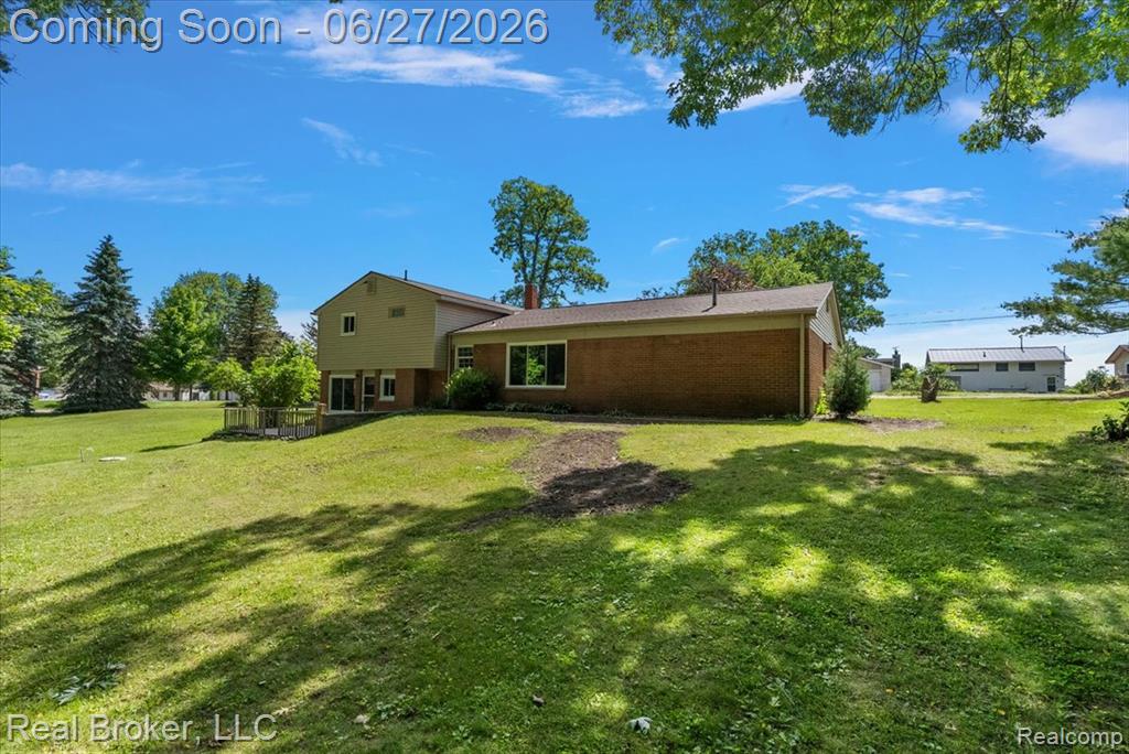 8320 Hillpoint Drive, Brighton, MI 48116 — Photo 38