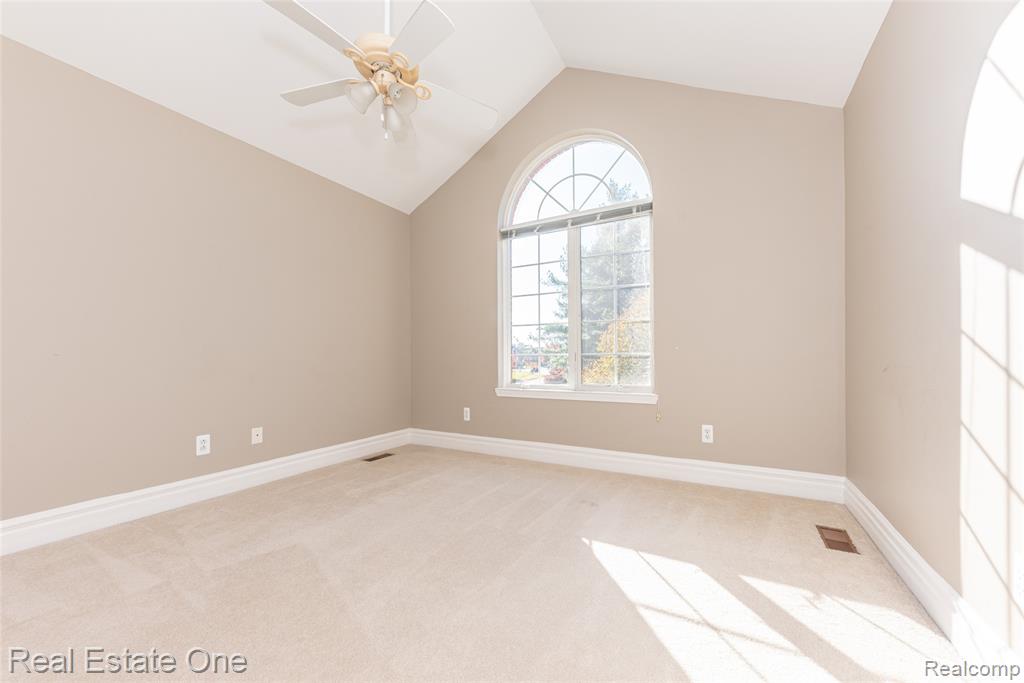 26610 Valhalla Drive, Farmington Hills, MI 48331 — Photo 47