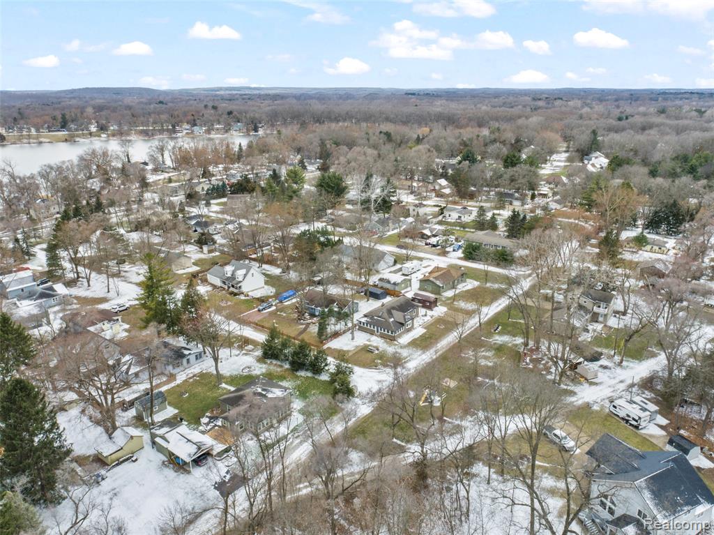 3778 Ponchartrain Drive, Pinckney, MI 48169 — Photo 32