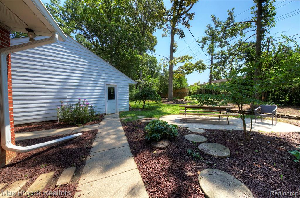 1827 Coronada Street, Ann Arbor, MI 48103 — Photo 68