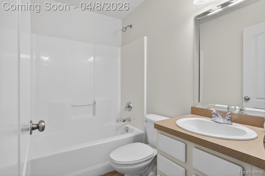 4475 Cross Creek Boulevard, Burton, MI 48509 — Photo 34