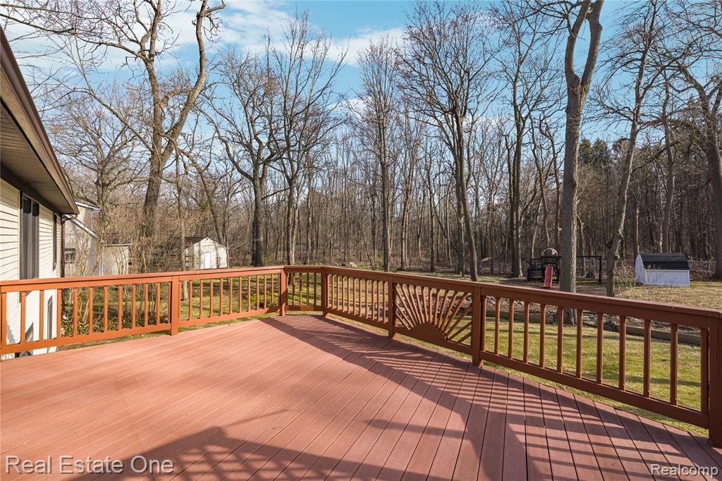 4921 Crestview Drive, Clarkston, MI 48348 — Photo 4