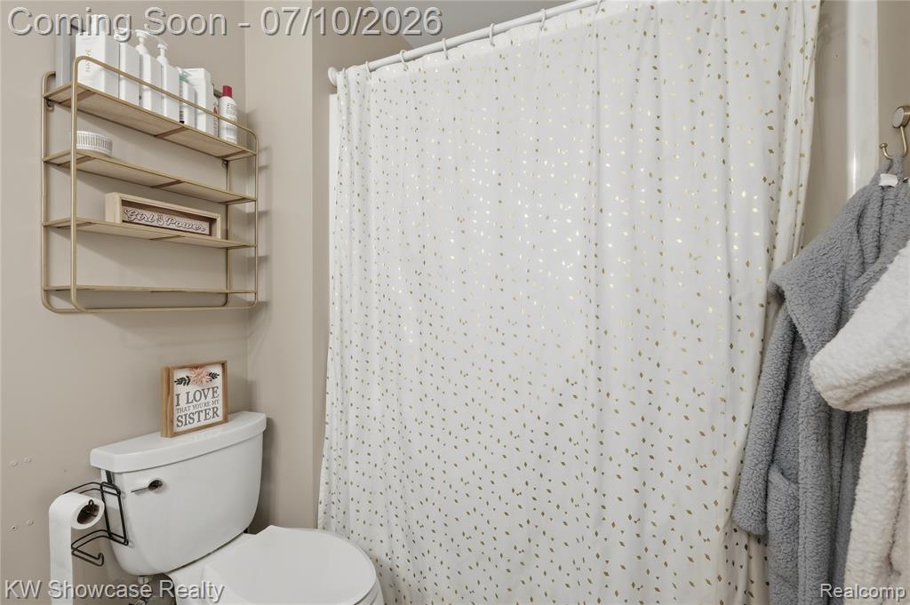 525 Aarons Way, Ortonville, MI 48462 — Photo 39