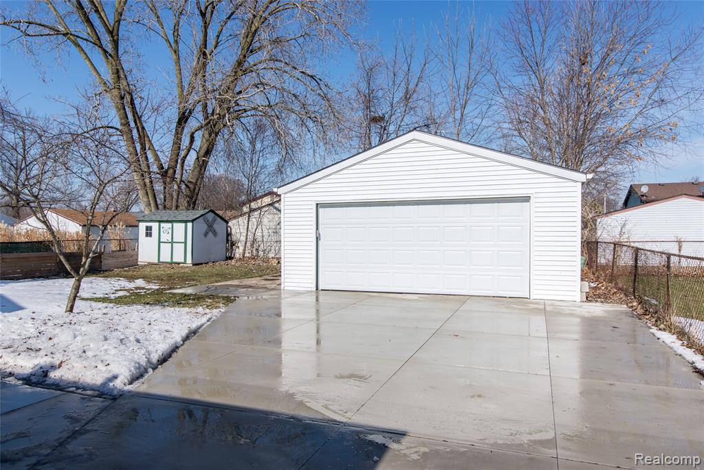 22448 Armstrong Avenue, Brownstown, MI 48193 — Photo 3