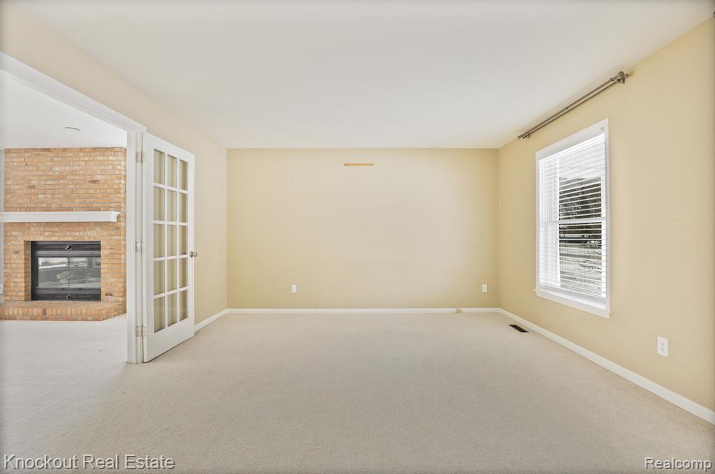 640 Timberwood Lane, Saginaw, MI 48609 — Photo 10