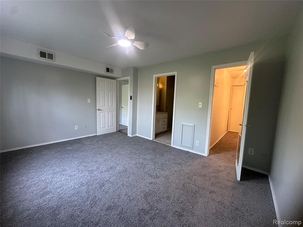 509 E University Drive, Rochester, MI 48307 — Photo 10