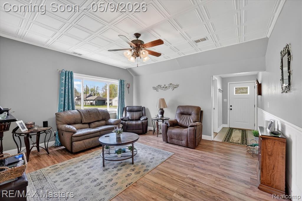 4318 Avenue F, Newport, MI 48166 — Photo 4