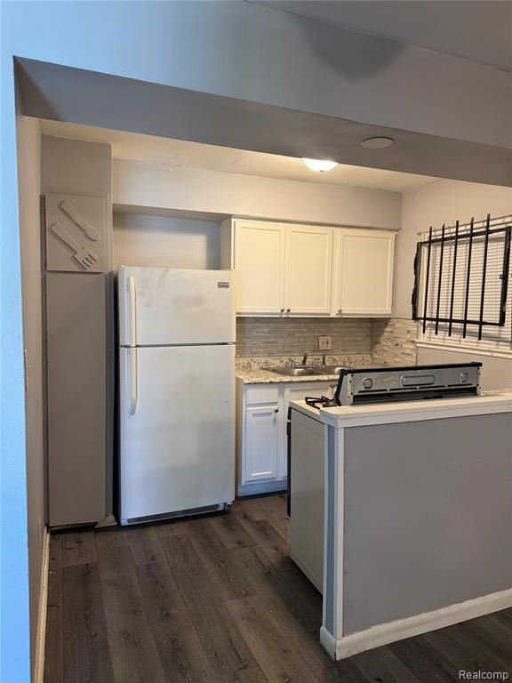18449 Albany Street, Detroit, MI 48234 — Photo 3