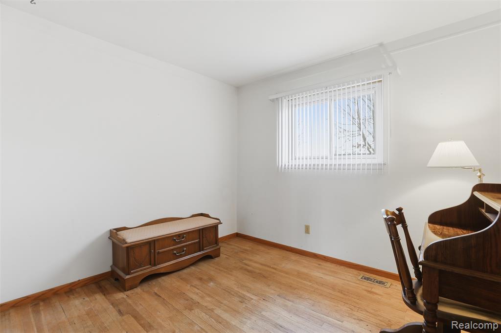 34956 Michele Drive, Romulus, MI 48174 — Photo 20