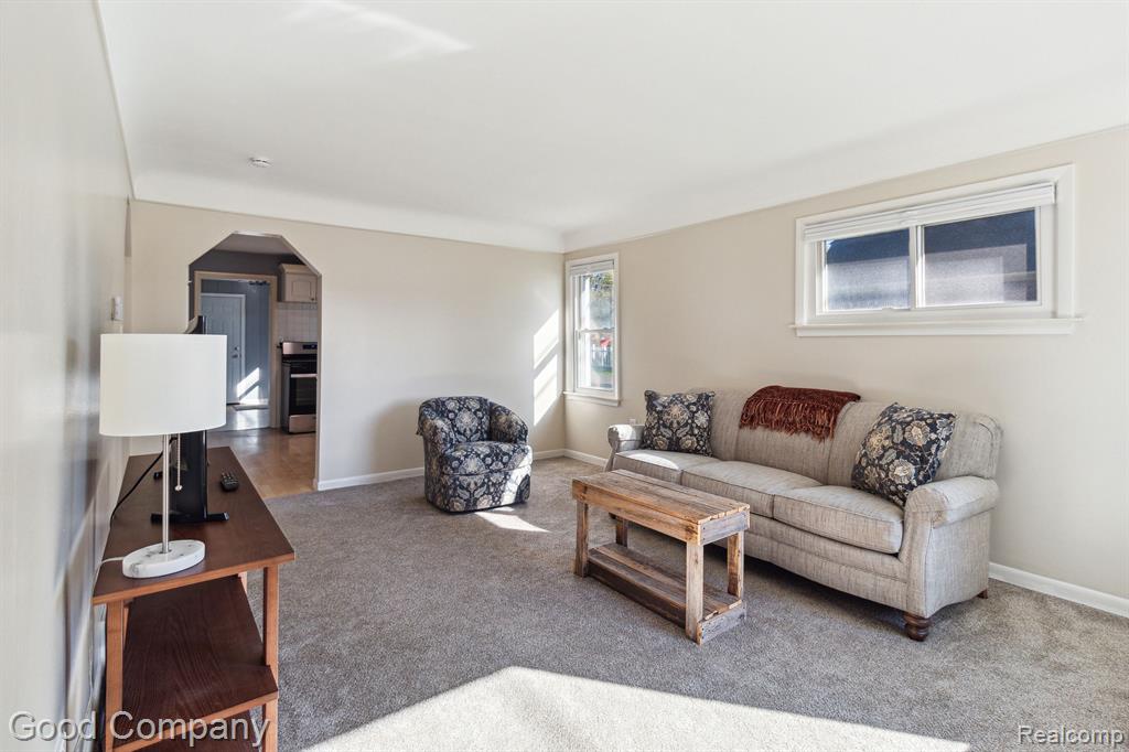 95 CHOPIN Street, Troy, MI 48083 — Photo 8