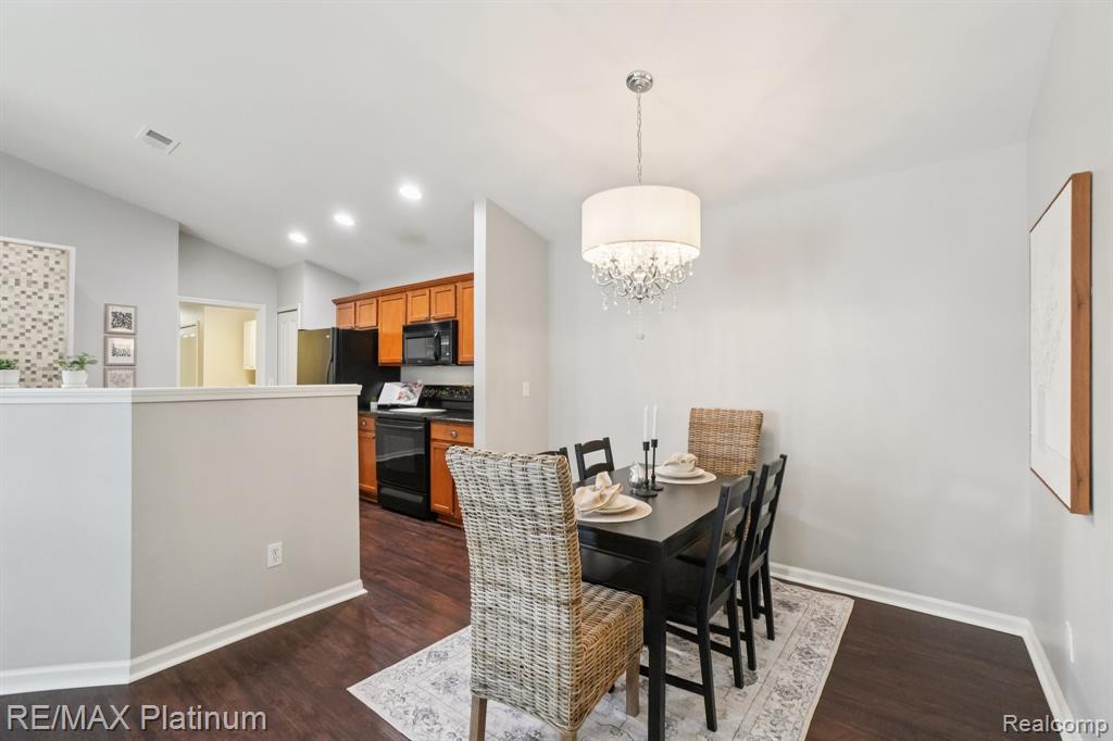 4122 HAMPTON RIDGE Boulevard, Howell, MI 48843 — Photo 6