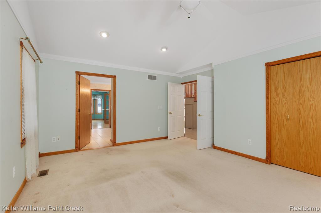 10045 Highland Road, White Lake, MI — Photo 21