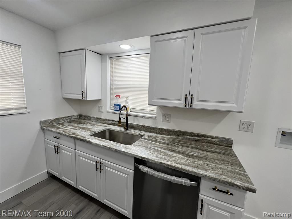 7639 Faust Avenue, Detroit, MI 48228 — Photo 17