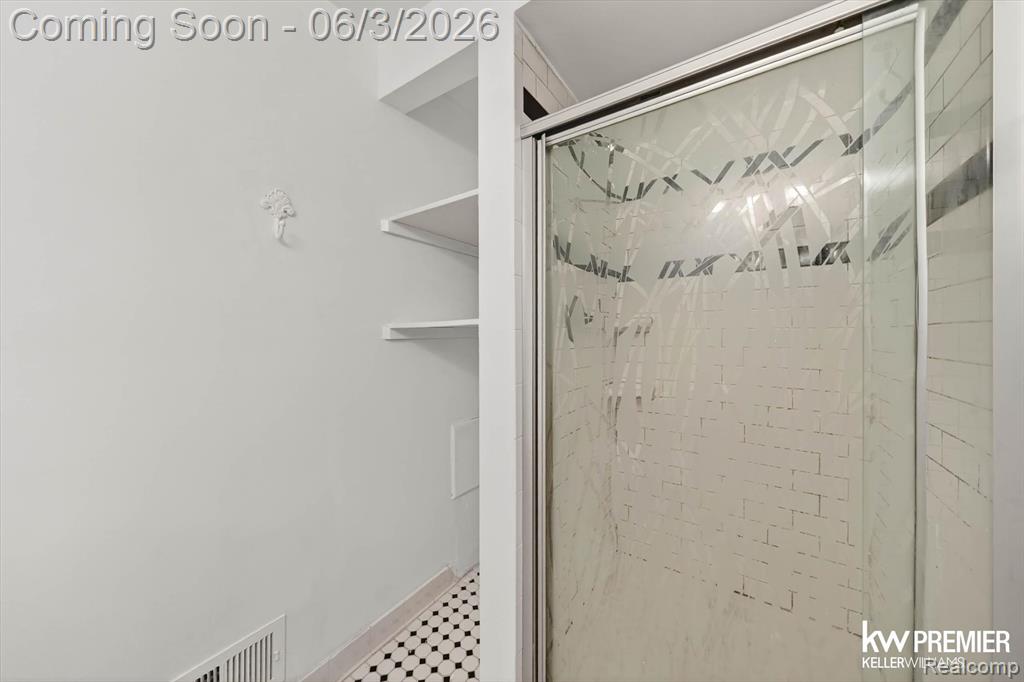 955 Kirts Boulevard, Troy, MI 48084 — Photo 21