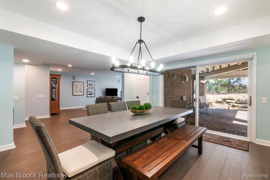 3828 PINE LAKE KNOLL Drive, West Bloomfield, MI 48324 — Photo 55