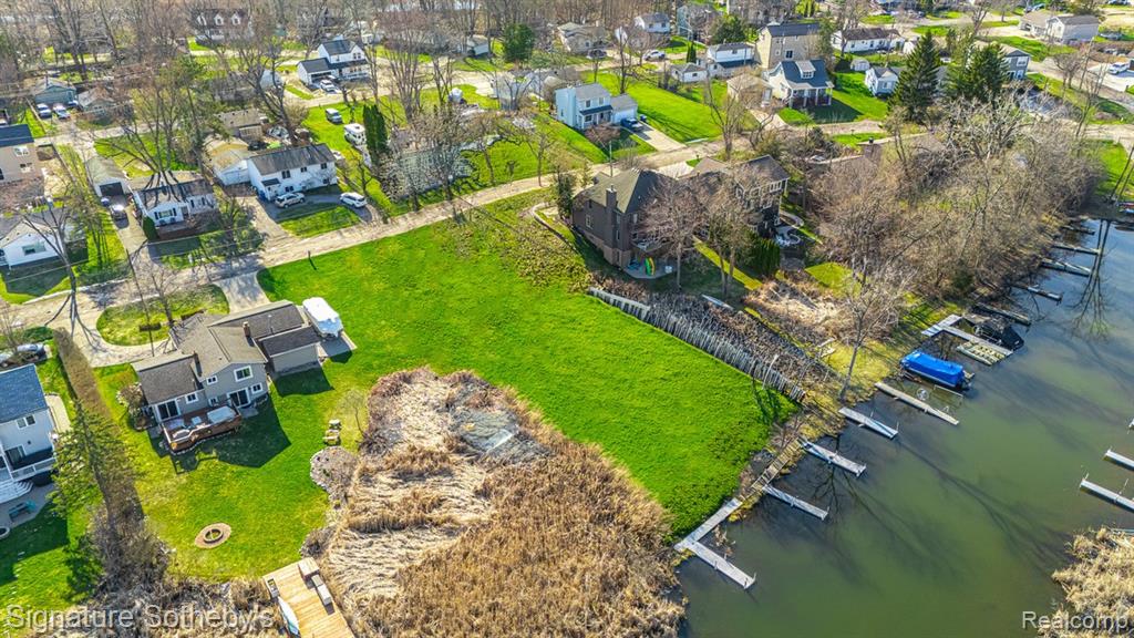 1105 Oregon Boulevard, Waterford, MI 48327 — Photo 9
