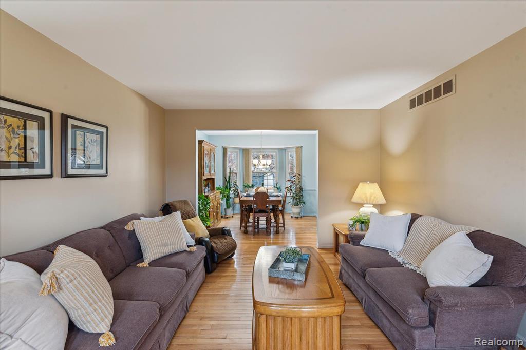 45303 CLAYMORE Drive, Canton, MI 48187 — Photo 9