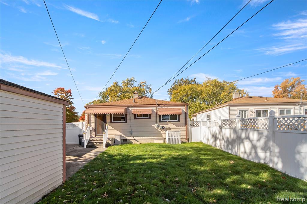 4915 Raymond Avenue, Dearborn Heights, MI 48125 — Photo 26