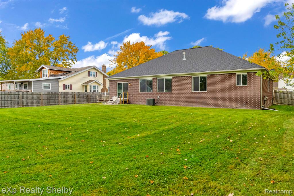 24986 Murray Street, Harrison Township, MI — Photo 46