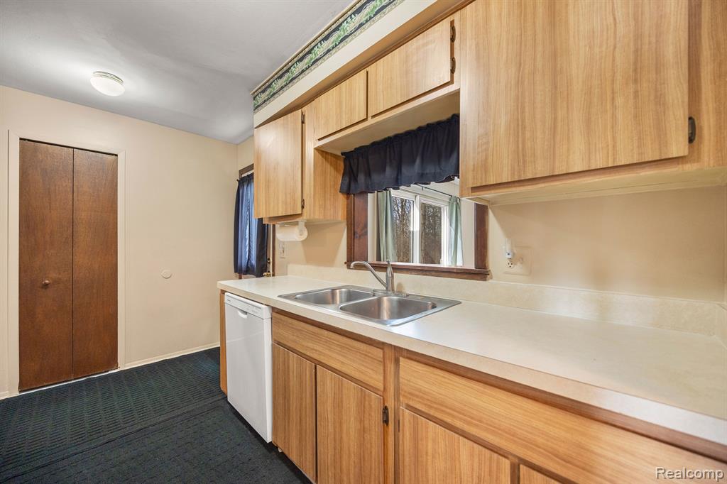 63325 Place Road, Lenox, MI 48050 — Photo 9
