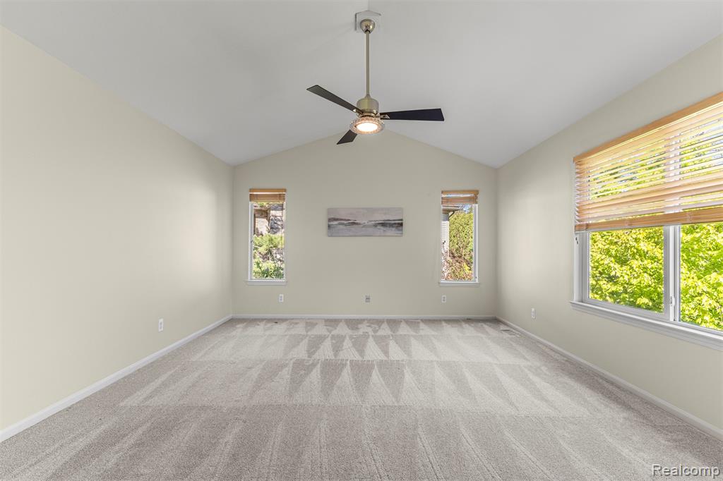 23395 Mission Lane, Farmington, MI 48335 — Photo 44