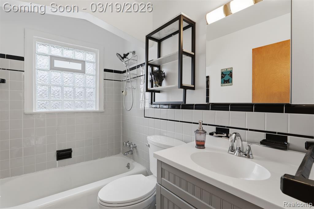 6789 Larme Avenue, Allen Park, MI 48101 — Photo 19