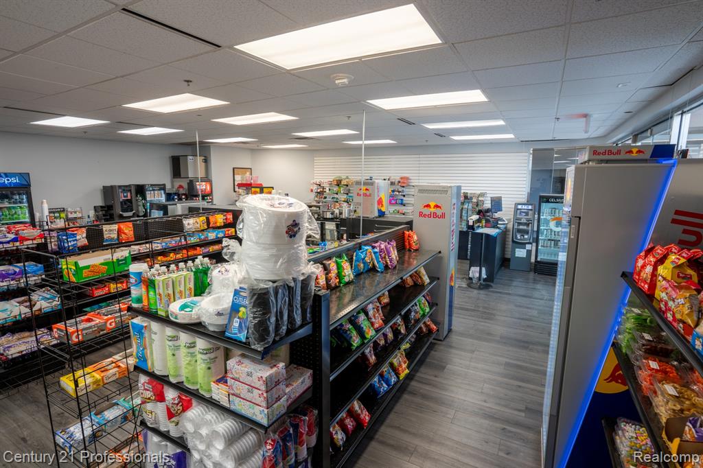888 W Big Beaver - Troy Eatz Road, 112, Troy, MI 48084 — Photo 16