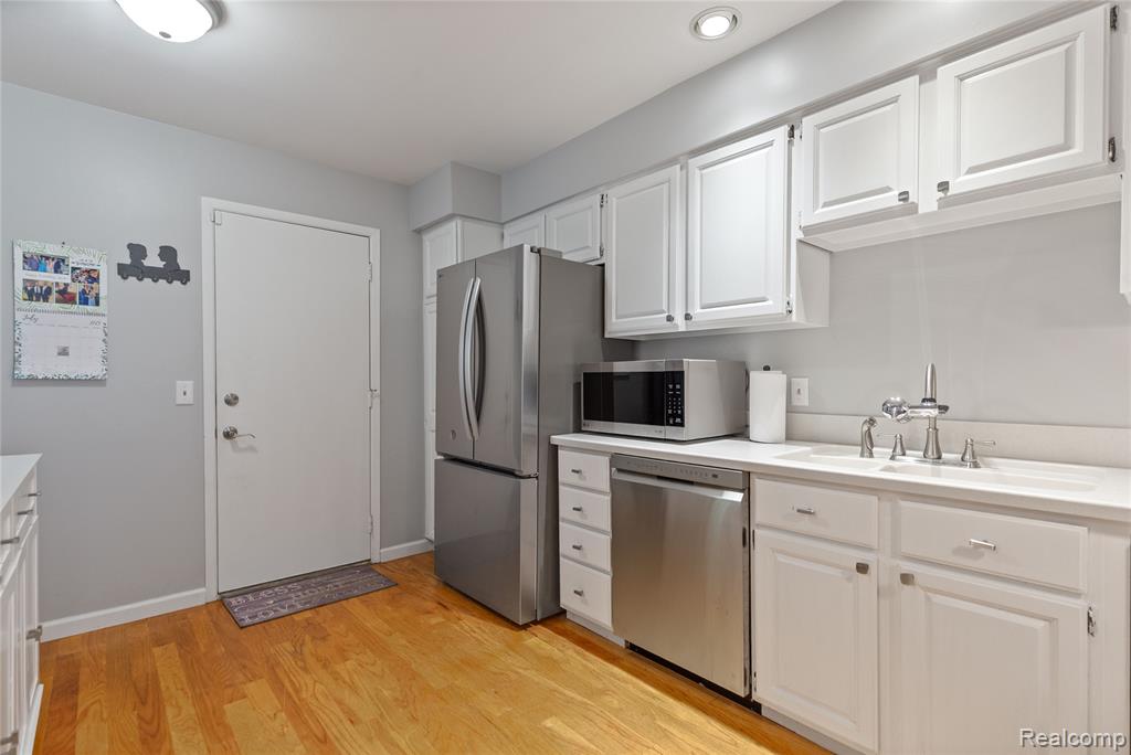 587 Tennyson, Rochester Hills, MI 48307 — Photo 12