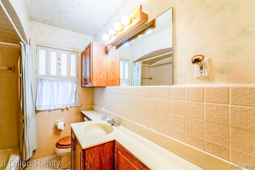 640 N Elizabeth Street, Dearborn, MI 48128 — Photo 29