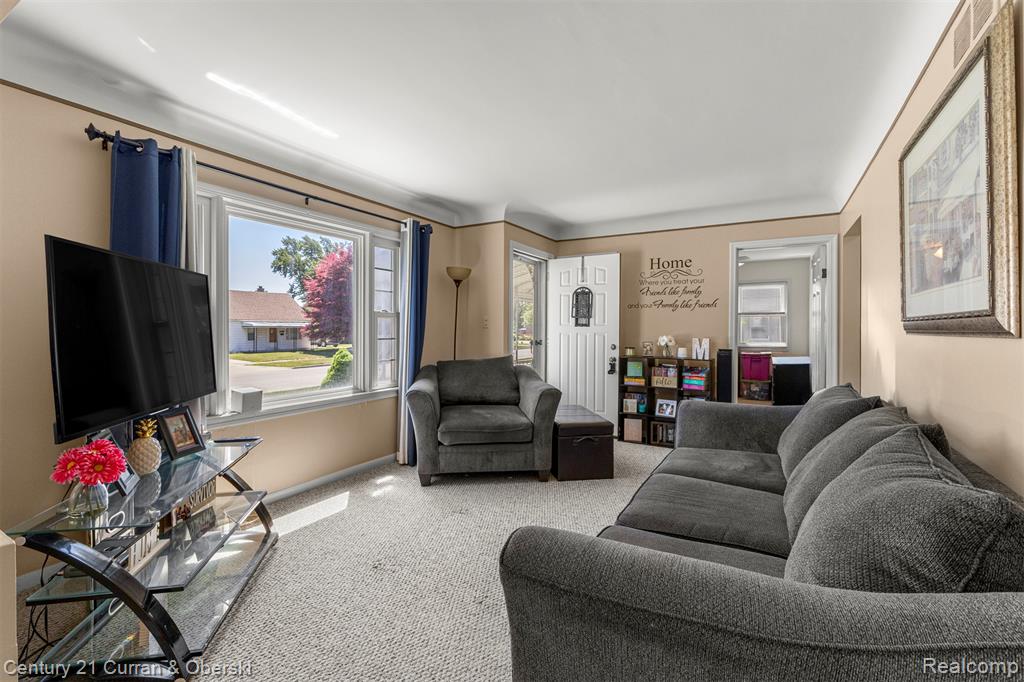 6141 N Gulley Road, Dearborn Heights, MI 48127 — Photo 4