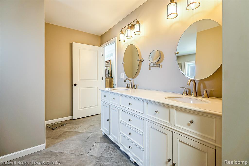 11634 Island Court, Hartland, MI 48353 — Photo 42
