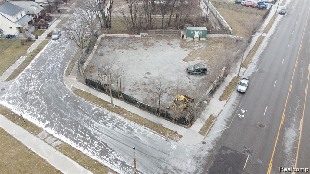 6474 W Warren Avenue, Detroit, MI 48210