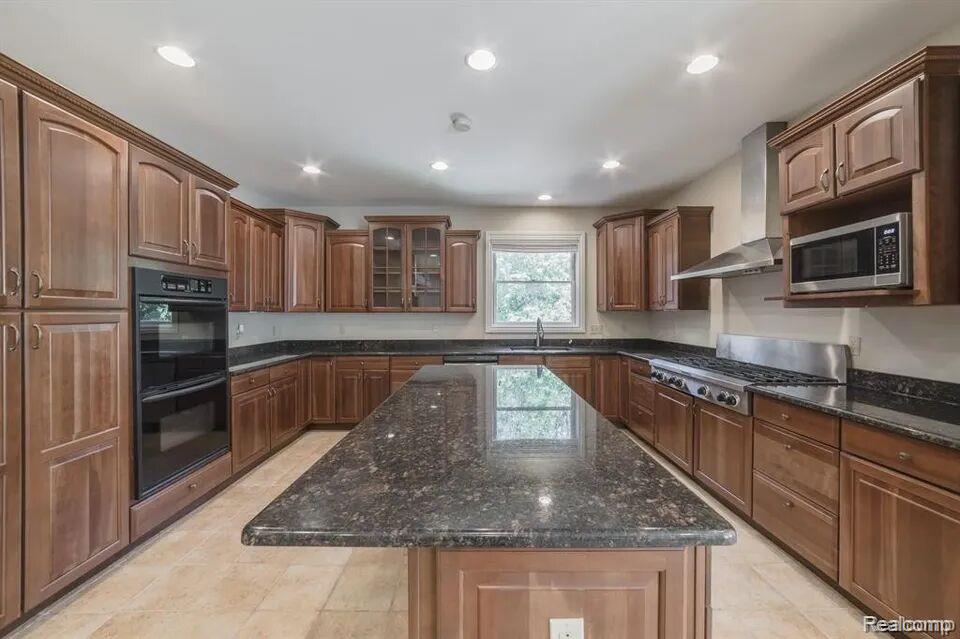 1591 Eagle Trail, Oxford, MI 48371 — Photo 12